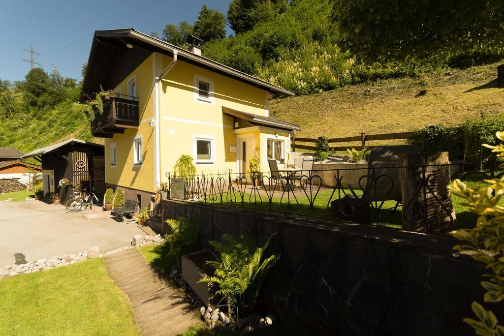 Ferienhaus Christine Taxenbach Εξωτερικό φωτογραφία