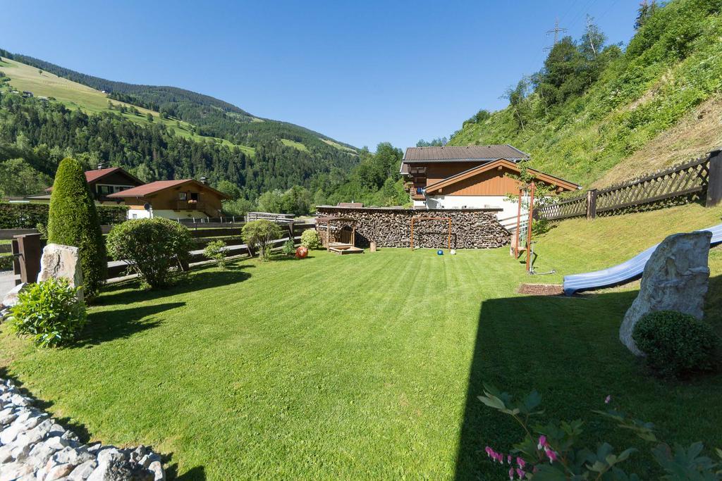 Ferienhaus Christine Taxenbach Εξωτερικό φωτογραφία